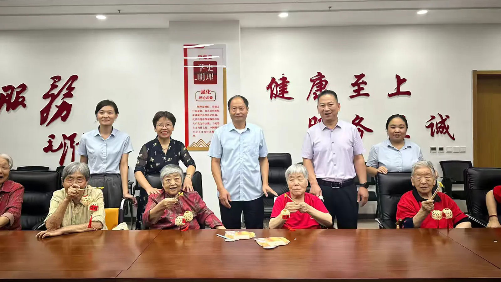 明晟環(huán)保新廠區(qū)封頂大吉，青山綠水不是夢，讓我們攜手共筑美好家園！